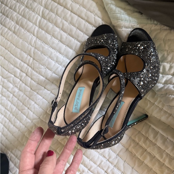 Betsey Johnson black rhinestone heel - Picture 2 of 4